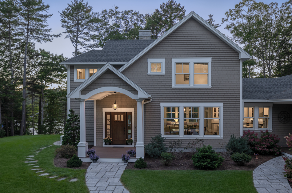 How to Match Your Entry Door to Your Home’s Unique Palette